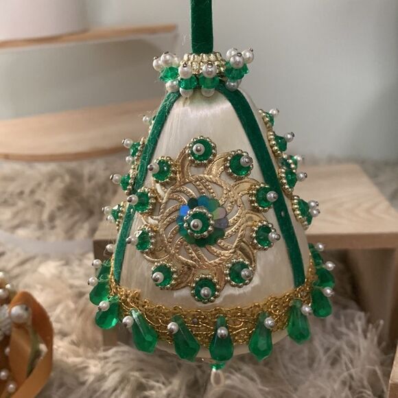 Vintage Set Of Three Christmas Ornaments - Picture 5 of 16